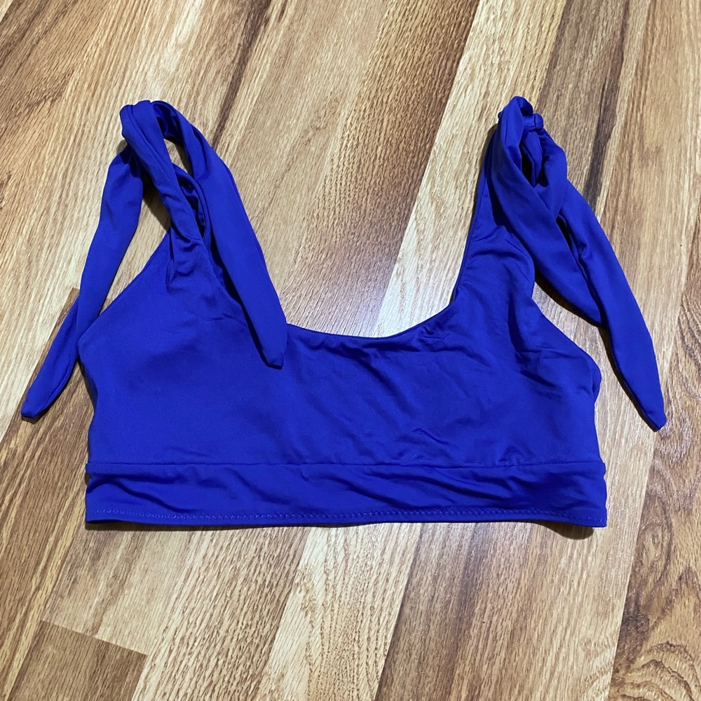 Clara Tie Top-reign